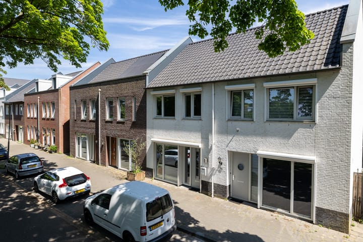 Photo 2 of West Vaardeke 98