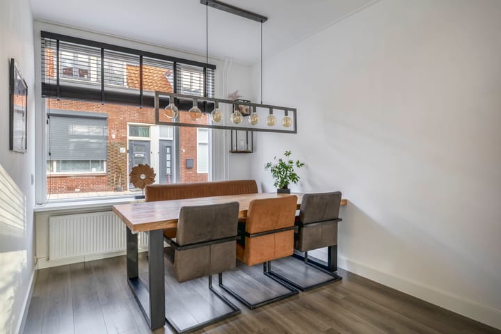 Foto 13 van Mr. de Fremerystraat 33