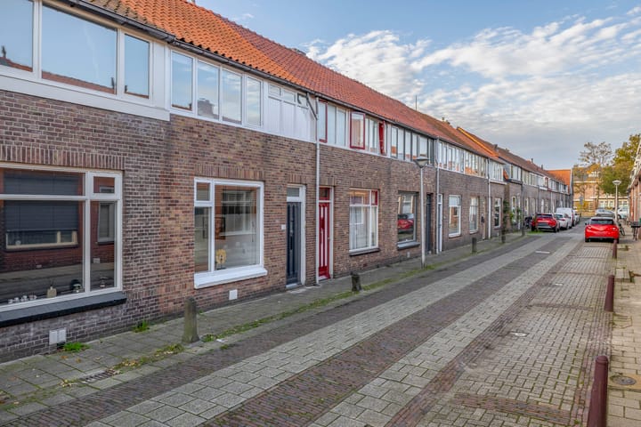 Foto 34 van Mr. de Fremerystraat 33