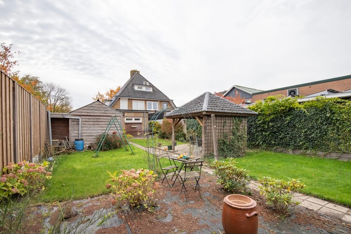 Photo 33 of Stationsweg West 7