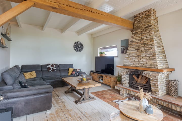 Photo 21 of Hoofdweg 31