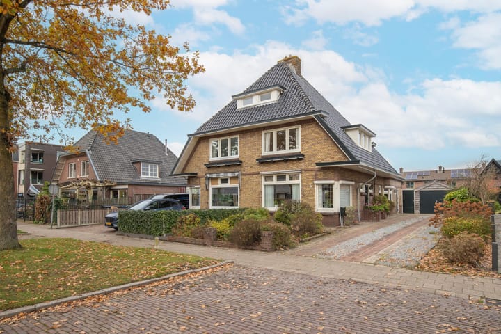 Photo 36 of Stationsweg West 7