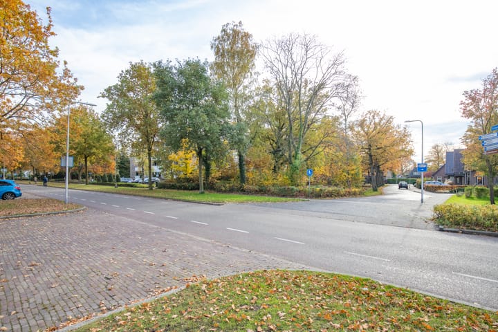 Photo 39 of Stationsweg West 7