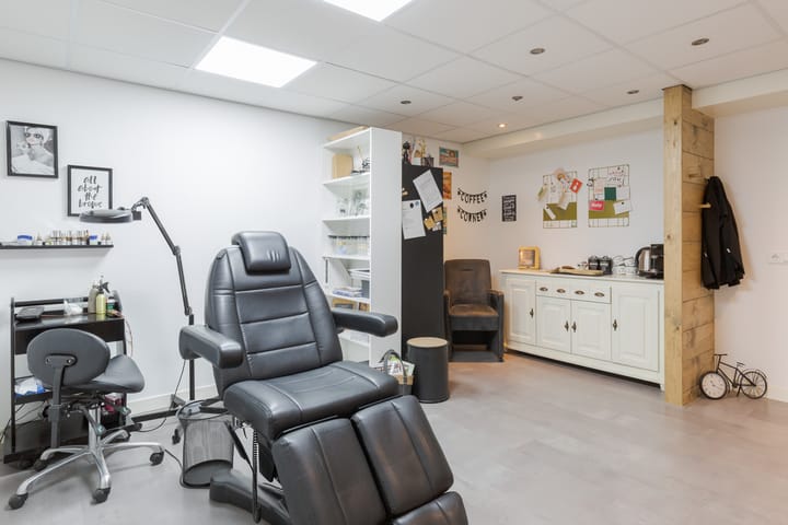 Photo 32 of Hoofdweg 31