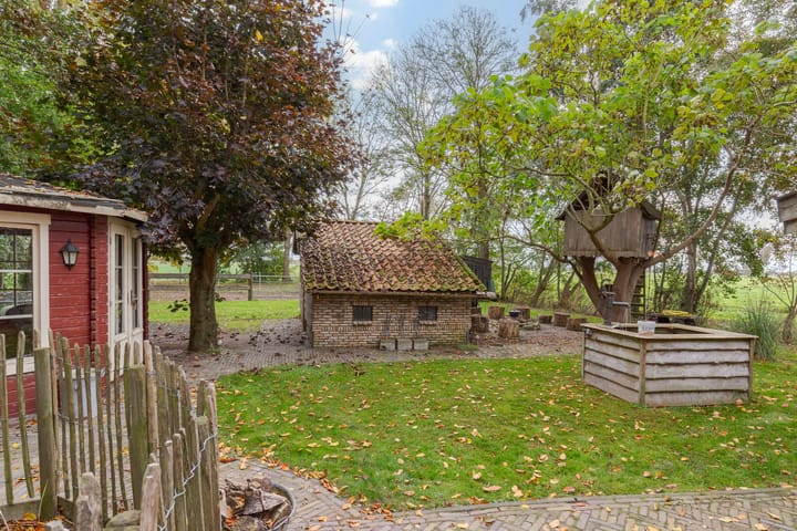 Photo 48 of Hoofdweg 31