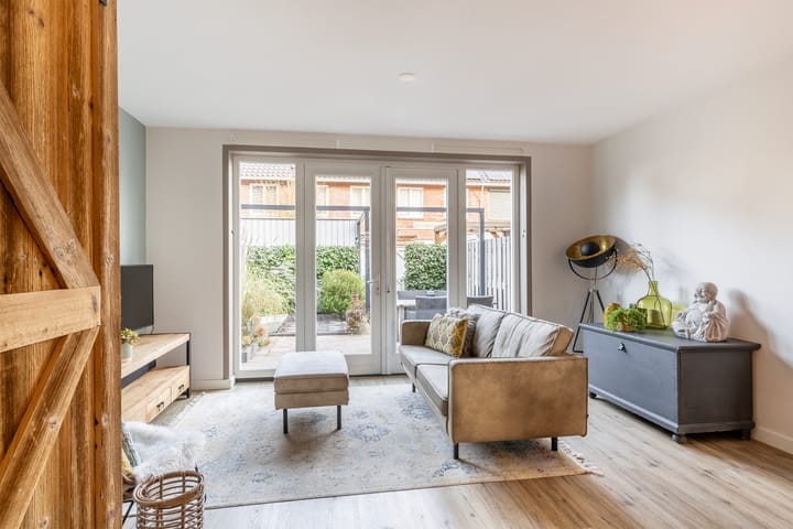 Photo 2 of Dianastraat 6