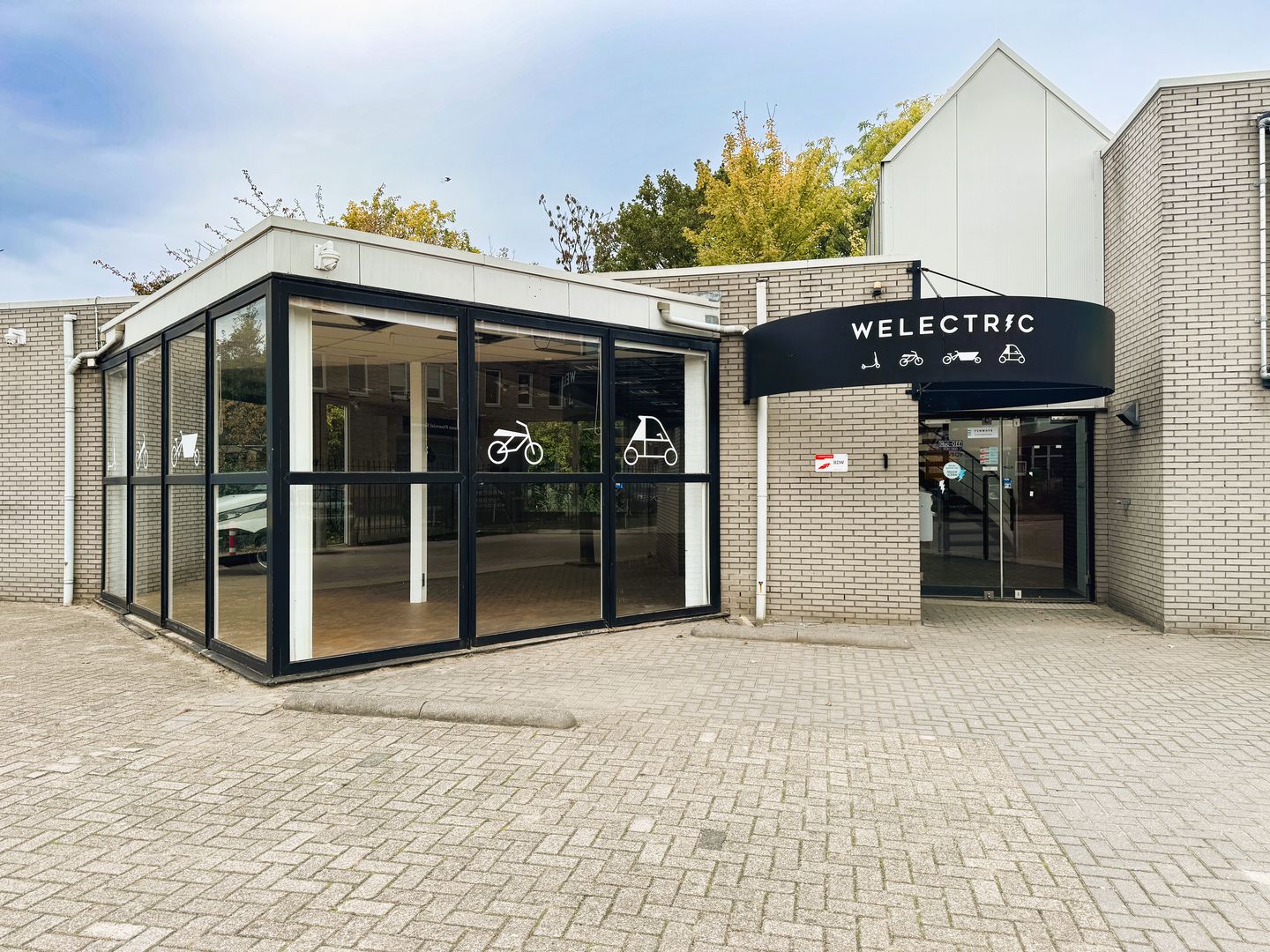 Bekijk foto 2 van Nijverheidslaan 1