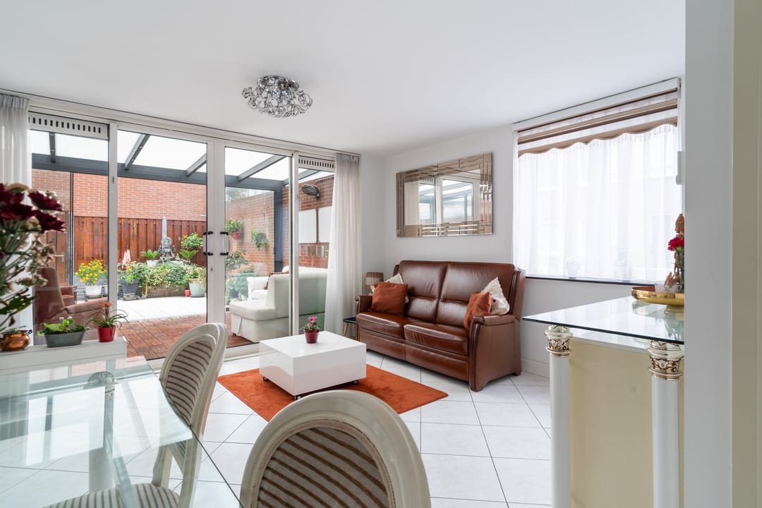 Photo 2 of Van Miereveltstraat 55