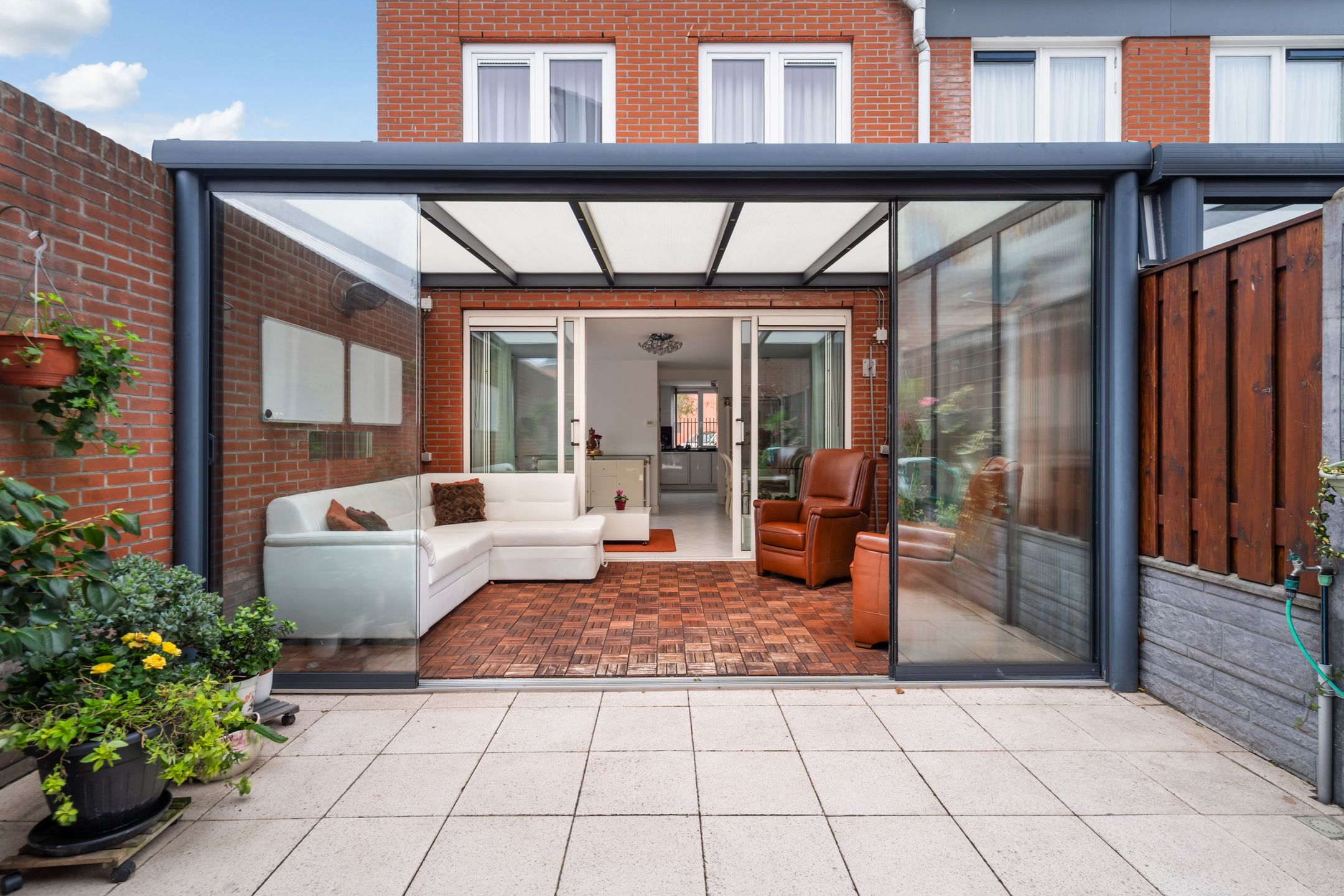 Photo 3 of Van Miereveltstraat 55