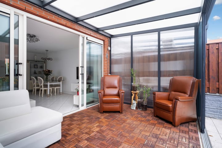 Photo 12 of Van Miereveltstraat 55