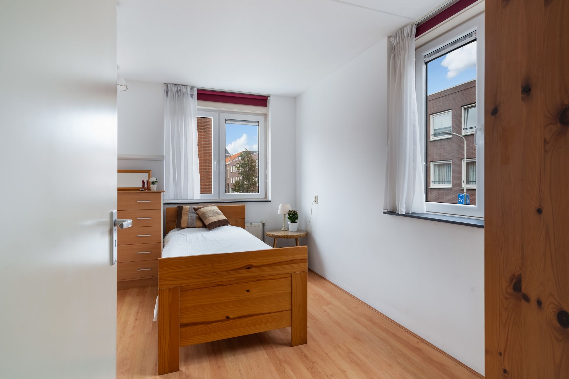 Photo 24 of Van Miereveltstraat 55