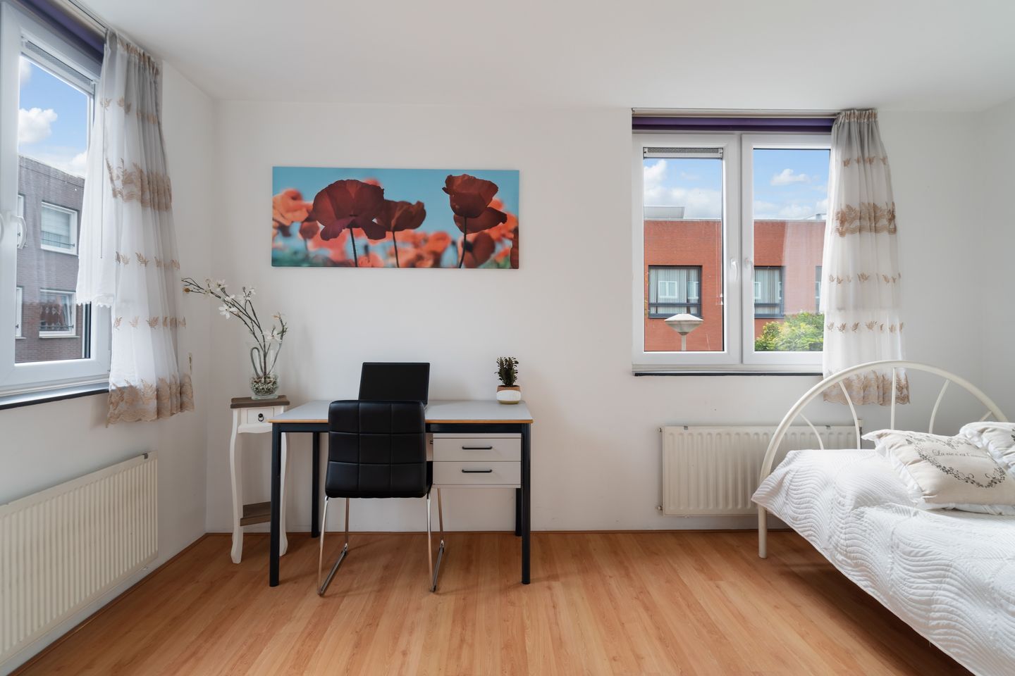 Photo 29 of Van Miereveltstraat 55