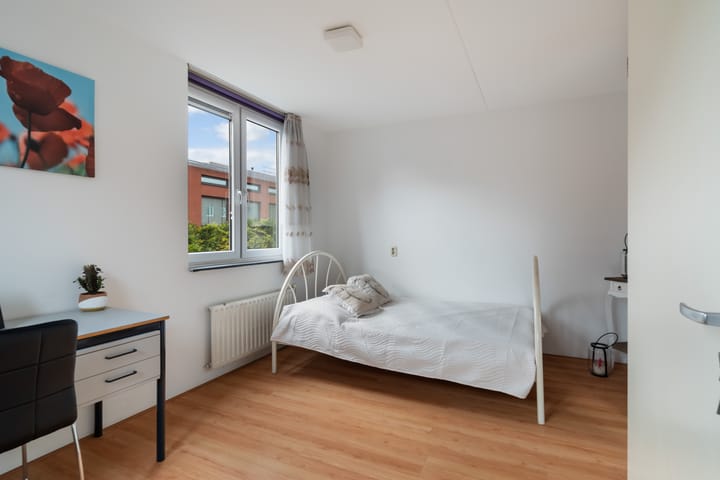 Photo 30 of Van Miereveltstraat 55