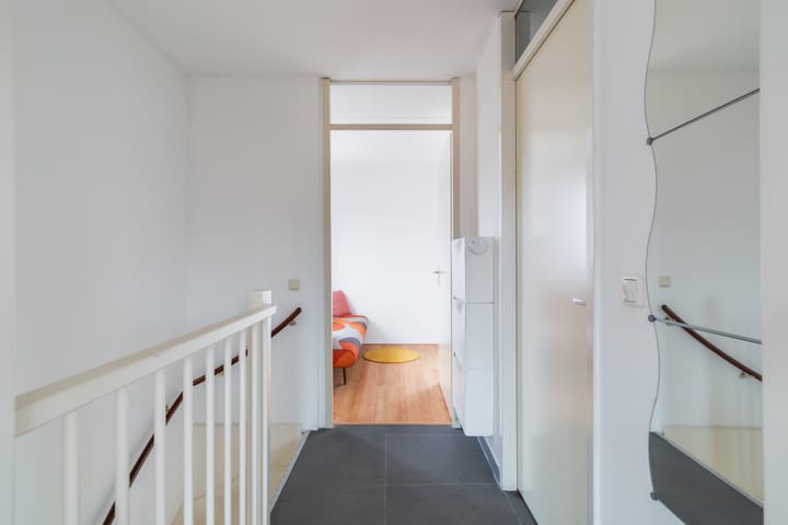 Photo 41 of Van Miereveltstraat 55