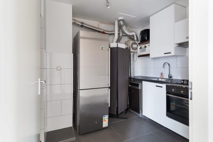 Photo 45 of Van Miereveltstraat 55