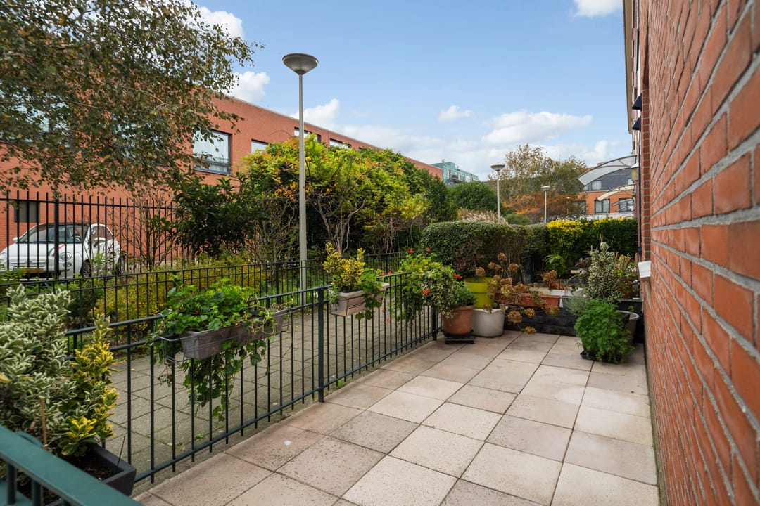 Photo 56 of Van Miereveltstraat 55