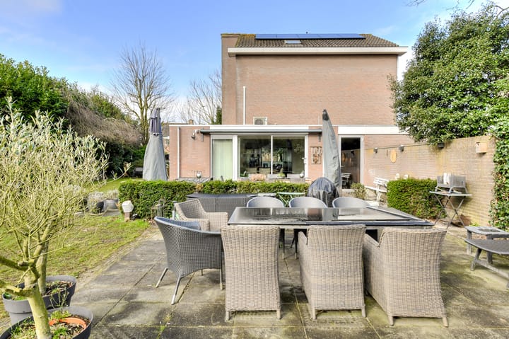 Photo 32 of Mezenlaan 61