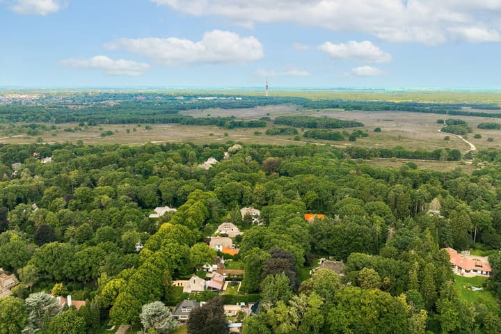 Photo 32 of Hoefloo 20-D