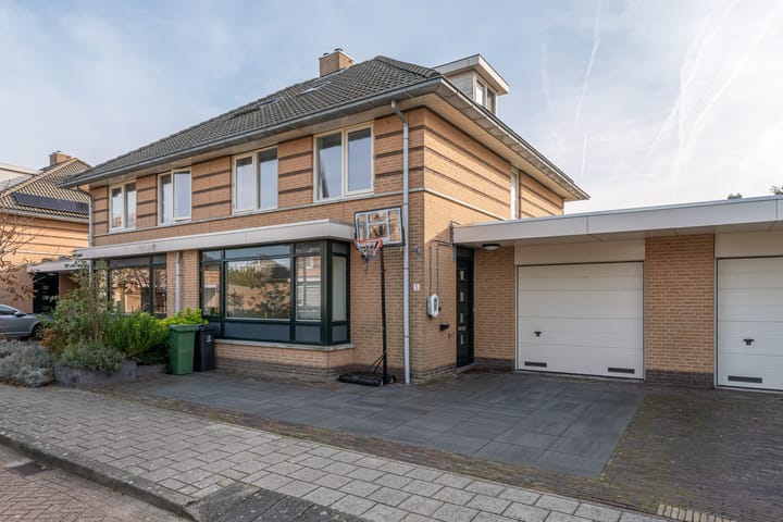 Photo 2 of Jan van der Jagtpad 5