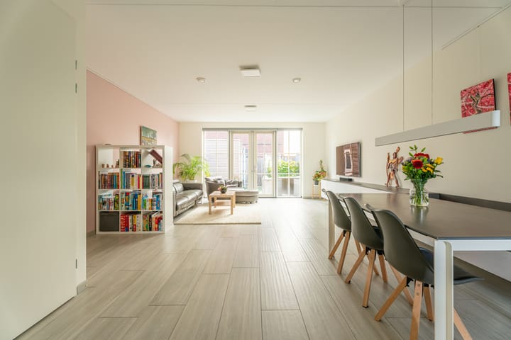 Foto 2 van Hyacint 67