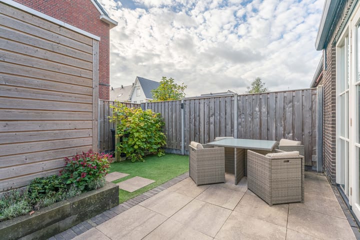 Foto 33 van Hyacint 67