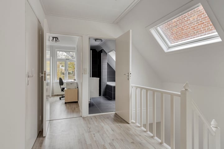 Photo 35 of Oostsingel 140