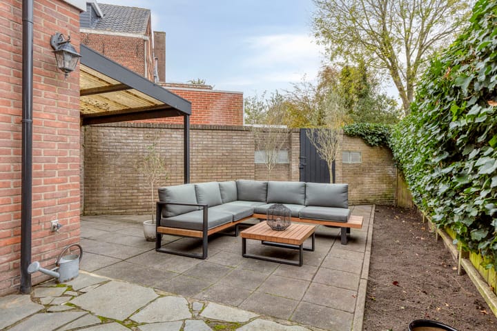 Photo 38 of Oostsingel 140