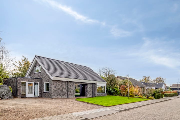 Photo 4 of Saartje Arnoldistraat 8