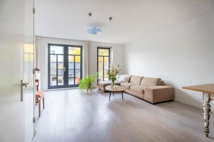 Foto 2 van Marnixstraat 24