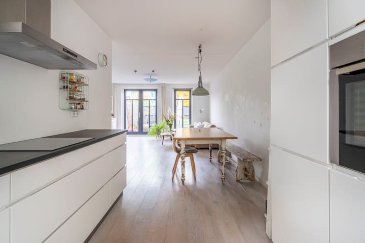 Foto 8 van Marnixstraat 24