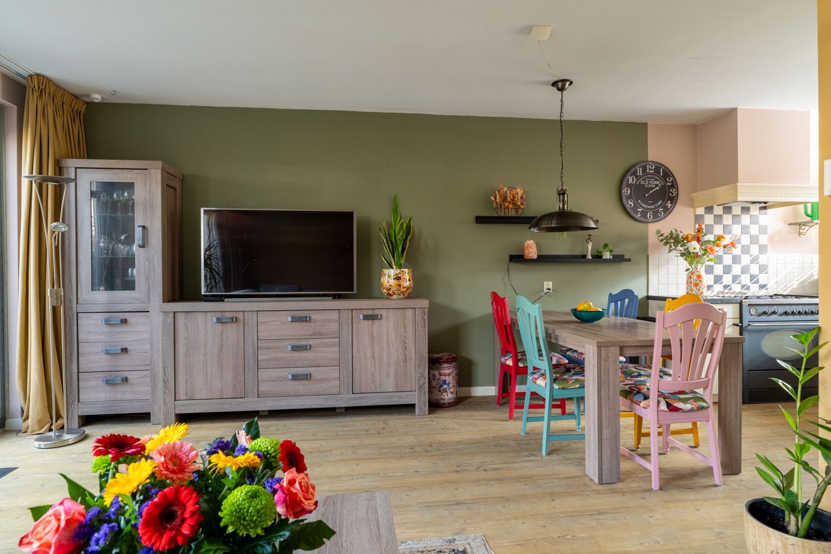 Foto 12 van Van Hogendorpstraat 13