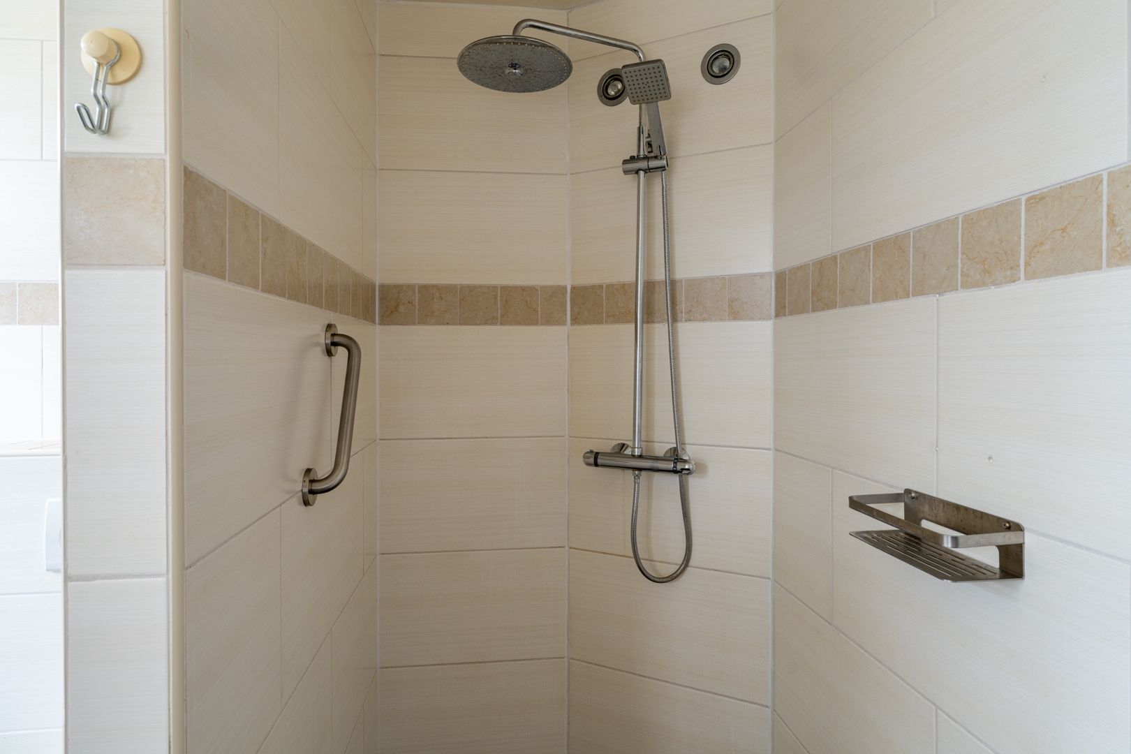 Foto 21 van Van Hogendorpstraat 13