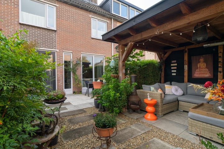 Photo 28 of Van Hogendorpstraat 13