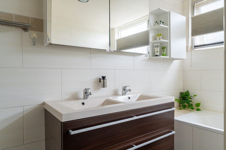 Photo 20 of Van Hogendorpstraat 13