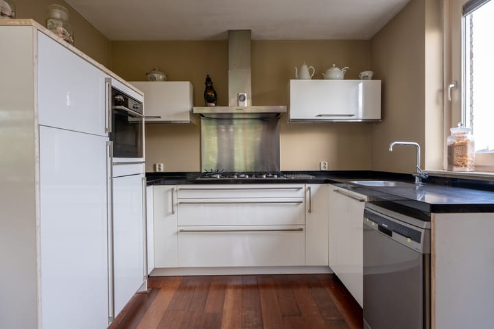 Foto 14 van 5e laan 2-31