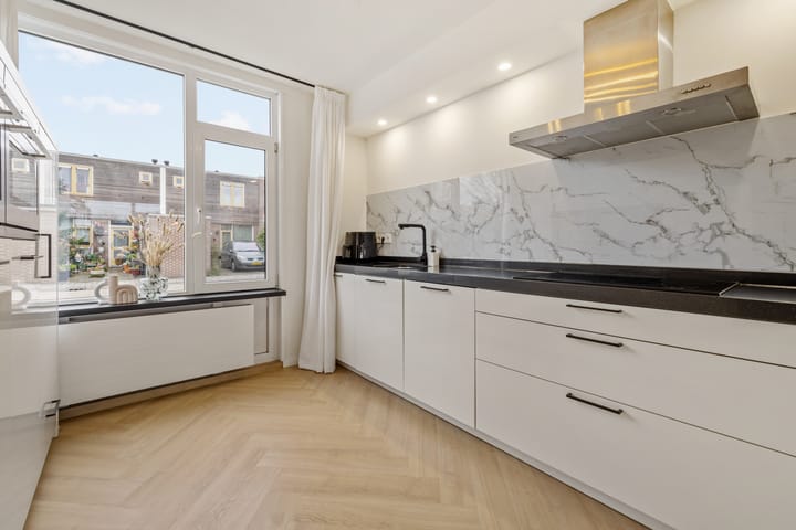 Foto 13 van Helmondstraat 40