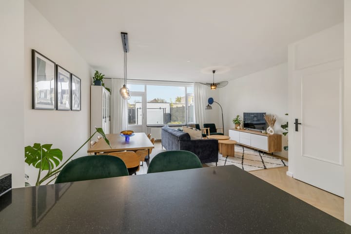 Foto 15 van Helmondstraat 40