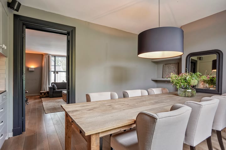 Photo 10 of Hertog Janstraat 2