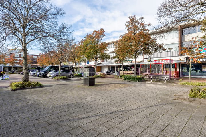 Foto 2 van Bachplein 15