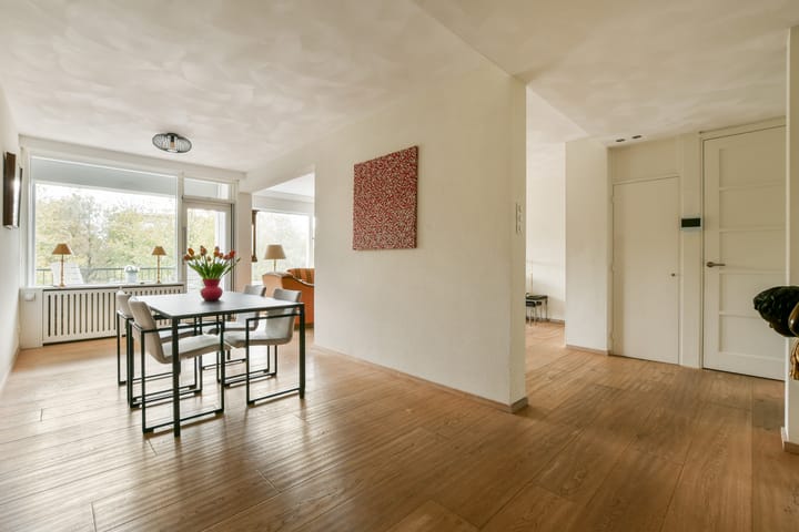 Photo 4 of Einsteinlaan 23