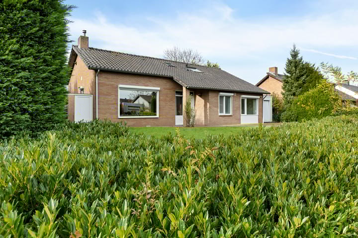 Foto 51 van Akeleistraat 1