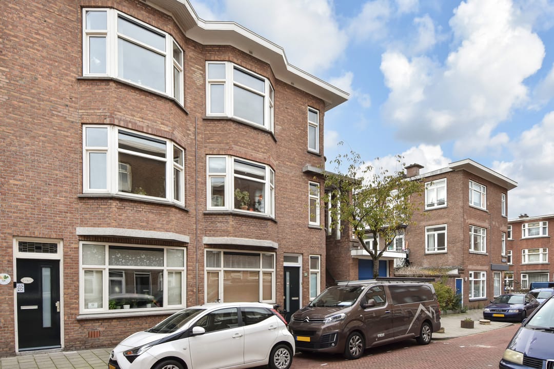 Photo 28 of Lyonnetstraat 132