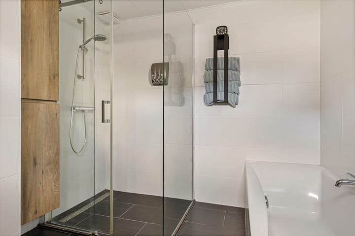 Photo 5 of Farmsumerweg 92