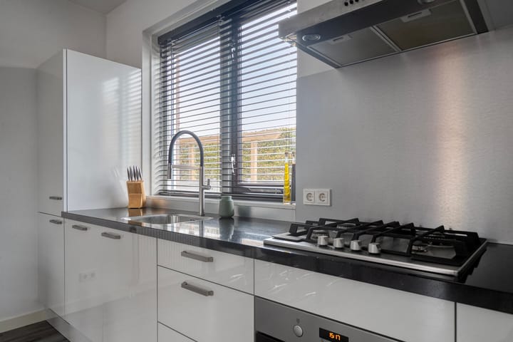 Foto 14 van De Ontdekking 3-B