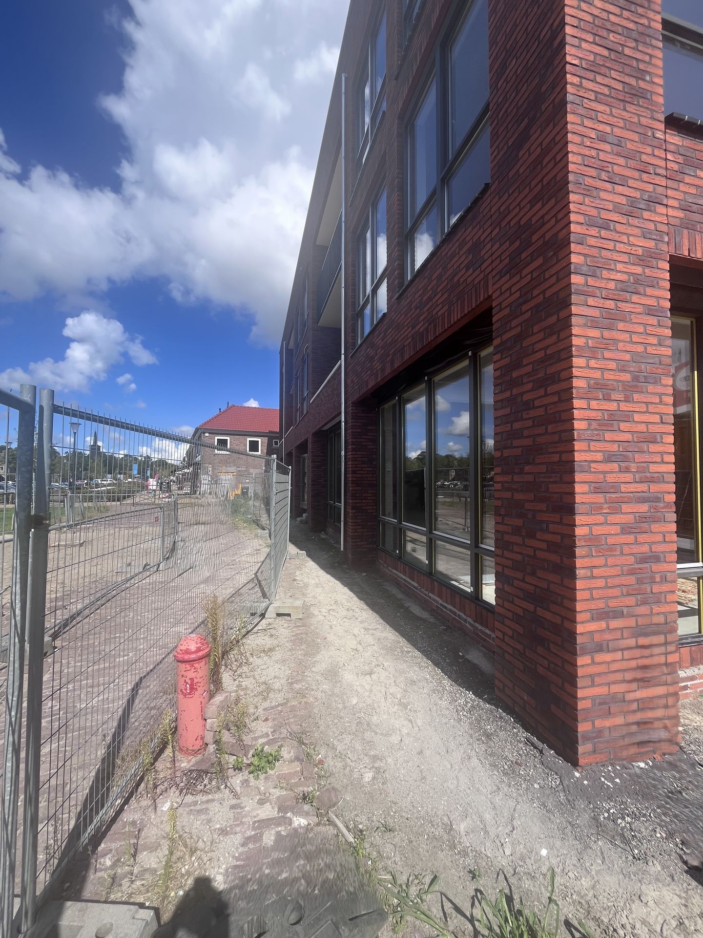 Bekijk foto 3 van Terpstraat 1