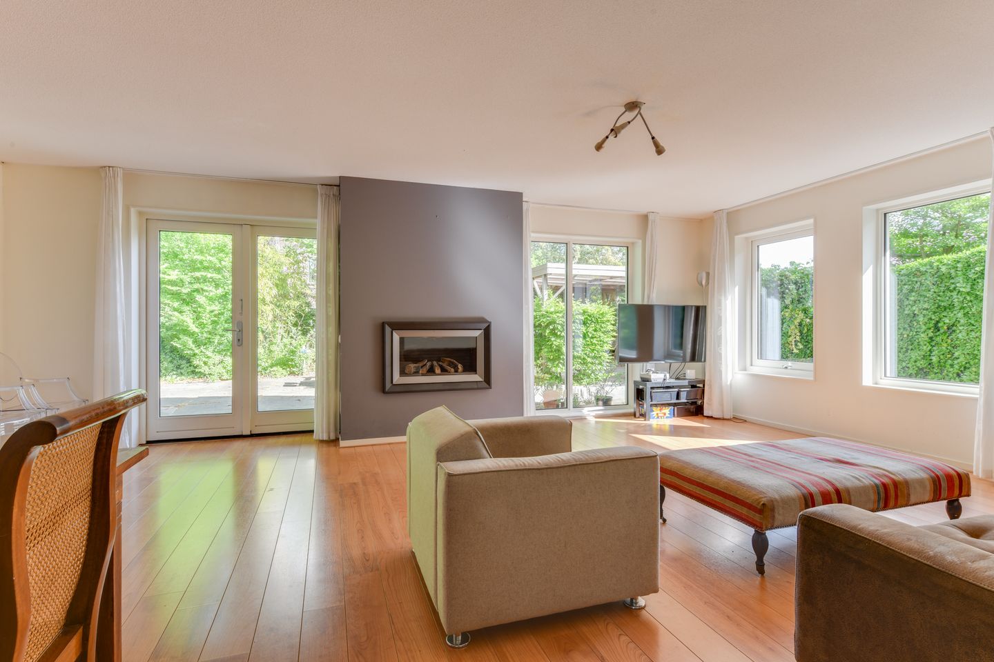 Foto 10 van Laanweg 25