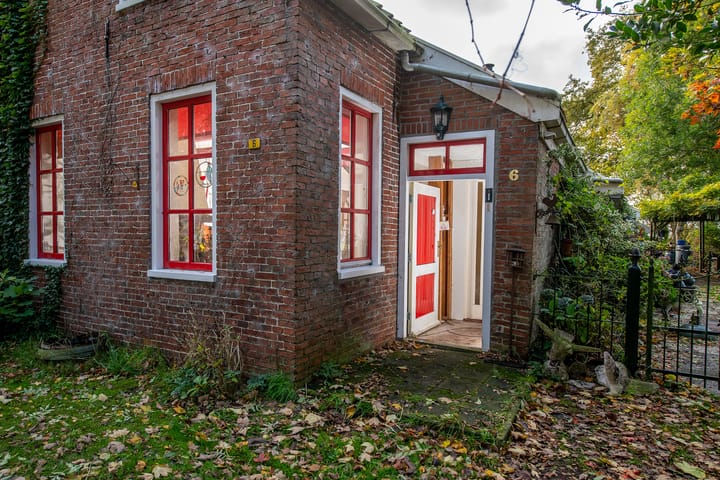 Photo 9 of Dorpsstraat 6