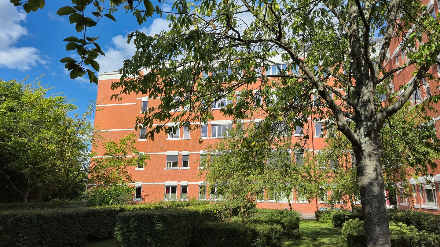 View photo 2 of Ziekenhuisweg 100