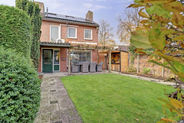 Foto 5 van Jasmijnstraat 1