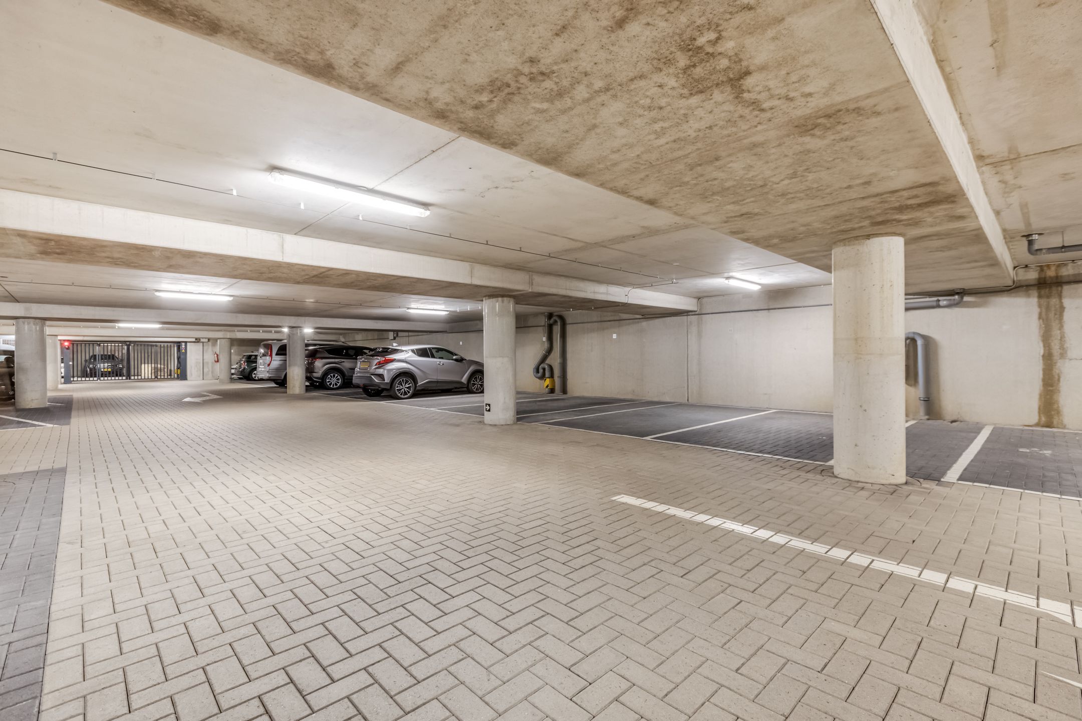 Foto 21 van Nieuwe Veenendaalseweg 1-A